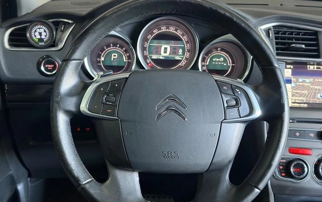 imagem-https://www.socarrao.com.br/sc-vehicle-images-prod/4394846/1792443700545-8585841_12_B_34eea37b98.jpeg
