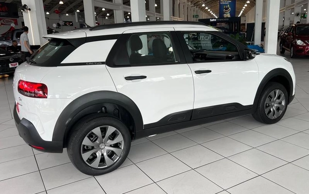 imagem-https://www.socarrao.com.br/sc-vehicle-images-prod/4394913/1792442760556-8513417_6_B_cb99d20cd8.jpeg