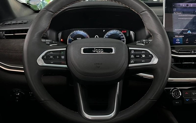 imagem-https://www.socarrao.com.br/sc-vehicle-images-prod/4394915/1792442773090-8538731_16_B_07d46c3ee0.jpeg