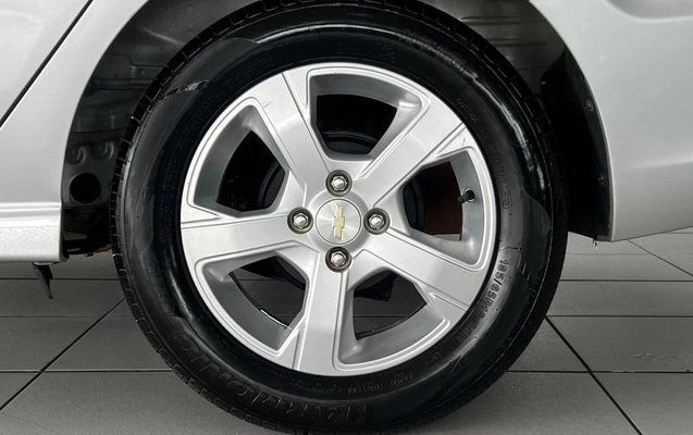 imagem-https://www.socarrao.com.br/sc-vehicle-images-prod/4394944/1792607172340-8520727_24_B_4d4f805584.jpeg