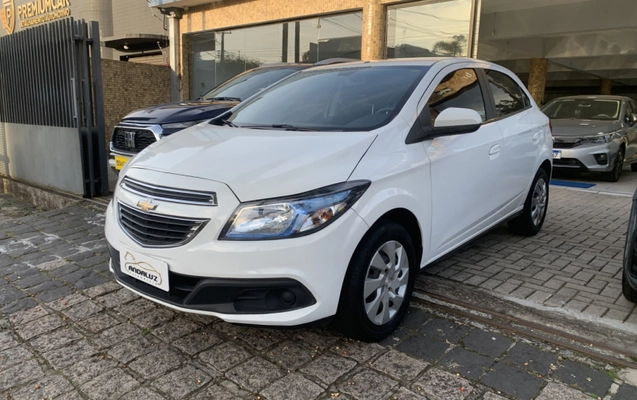 imagem-https://www.socarrao.com.br/sc-vehicle-images-prod/4394954/1792519513440-app-photos-xaiQfKwsdpkZk2He2VQqgi9hlScWYkU2.jpg