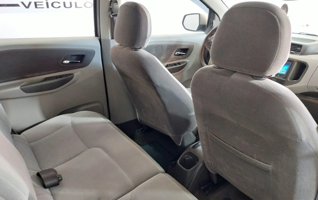 imagem-https://www.socarrao.com.br/sc-vehicle-images-prod/4394961/1792443108976-dntBgJFdeDhWLS4vMV69CsWtZIcVNLuP.jpg
