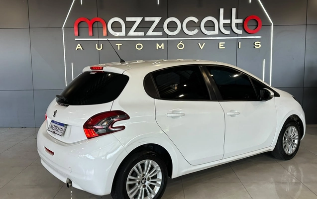 imagem-https://www.socarrao.com.br/sc-vehicle-images-prod/4394968/1792443130521-003_cd7b6a1687972271b2f5488f189fc030.jpg