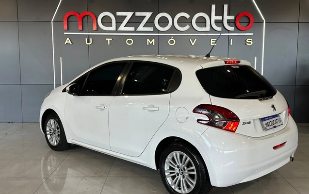 imagem-https://www.socarrao.com.br/sc-vehicle-images-prod/4394968/1792443130525-003_be2782e6bda9f8e5cf514d3caa4ec23b.jpg