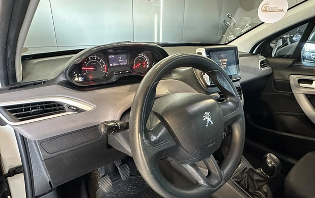 imagem-https://www.socarrao.com.br/sc-vehicle-images-prod/4394968/1792443130526-003_3d2e2e74d8fa89847c36c6449174514f.jpg