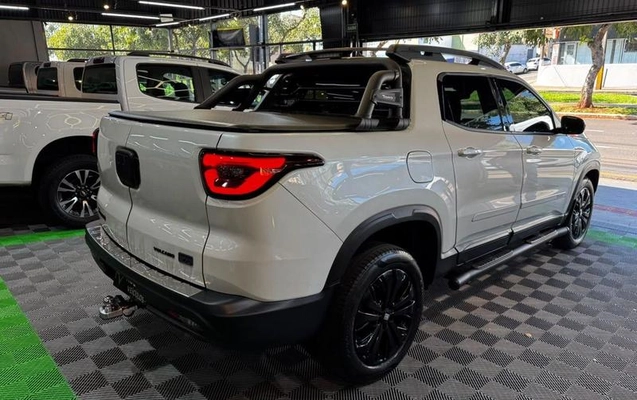 imagem-https://www.socarrao.com.br/sc-vehicle-images-prod/4395021/1792509758282-8586017_12_B_f0aa8bb1b1.jpeg