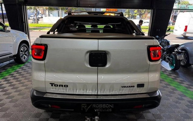 imagem-https://www.socarrao.com.br/sc-vehicle-images-prod/4395021/1792509758285-8586017_12_B_c43726e9fc.jpeg