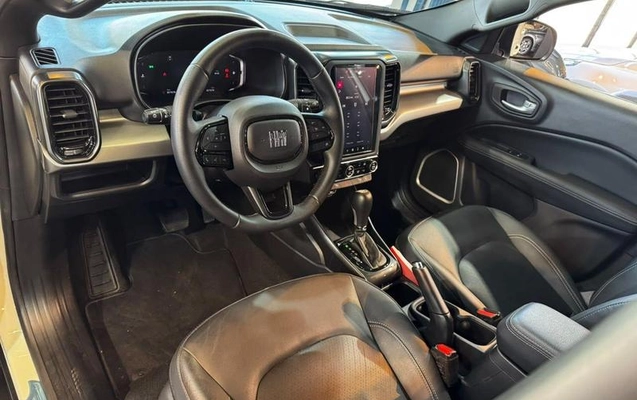 imagem-https://www.socarrao.com.br/sc-vehicle-images-prod/4395021/1792509758304-8586017_15_B_591b9bae62.jpeg