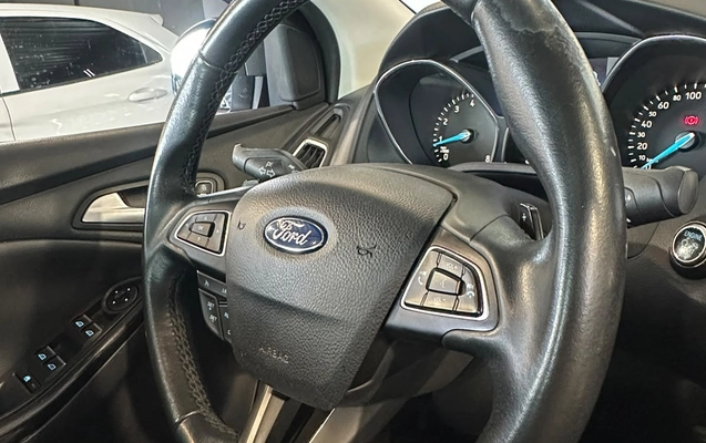 imagem-https://www.socarrao.com.br/sc-vehicle-images-prod/4395057/1792443671824-003_e3c6b8219928eb1d18f09e2281c80b6b.jpg