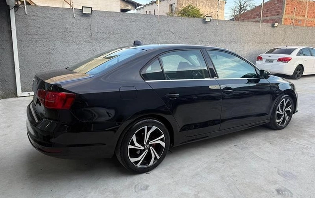 imagem-https://www.socarrao.com.br/sc-vehicle-images-prod/4395166/1792508382293-8585047_9_B_b1f101adcf.jpeg