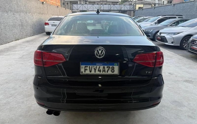 imagem-https://www.socarrao.com.br/sc-vehicle-images-prod/4395166/1792508382294-8585047_8_B_76a39faf02.jpeg