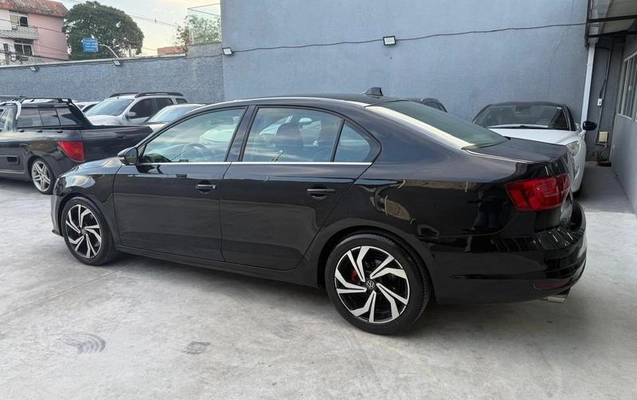 imagem-https://www.socarrao.com.br/sc-vehicle-images-prod/4395166/1792508382296-8585047_6_B_7622745a44.jpeg