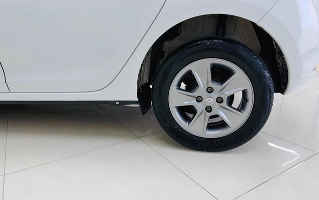 imagem-https://www.socarrao.com.br/sc-vehicle-images-prod/4395184/1792445701485-8586181_11_B_68dc014220.jpeg