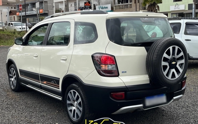 imagem-https://www.socarrao.com.br/sc-vehicle-images-prod/4395235/1792444907390-SdZcr2InCEGdPqwCh4WpTKHxIzhuUYGz.jpg