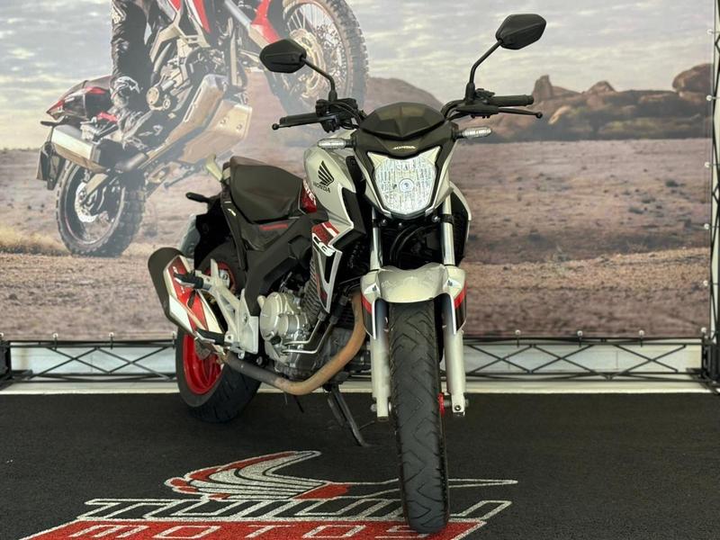 Honda CB 250 TWISTER/FLEXONE 2021 Cinza — foto 1 de 3