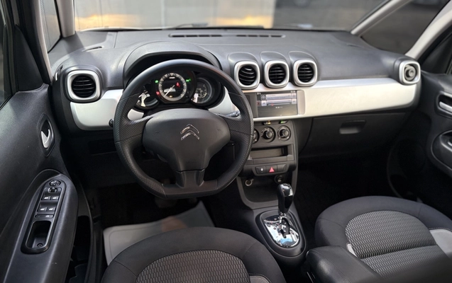 imagem-https://www.socarrao.com.br/sc-vehicle-images-prod/4395327/1792445447177-1_061949.jpg