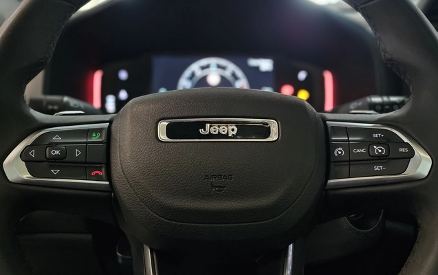 imagem-https://www.socarrao.com.br/sc-vehicle-images-prod/4395347/1792445551680-1_054329.jpg