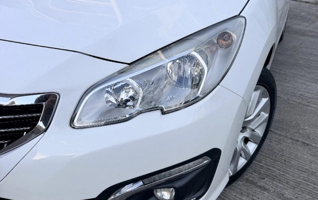 imagem-https://www.socarrao.com.br/sc-vehicle-images-prod/4395349/1792446607990-app-photos-NzyNM7oJ658775UMBEbUHUT8pdU4oZkl.jpg