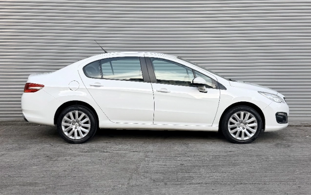 imagem-https://www.socarrao.com.br/sc-vehicle-images-prod/4395349/1792446608003-app-photos-axi9lmHxDu3yU0faFmNDXUSHazXvGCJt.jpg