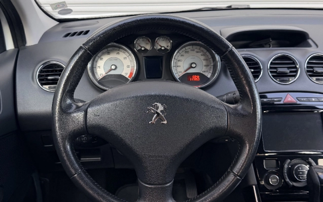 imagem-https://www.socarrao.com.br/sc-vehicle-images-prod/4395349/1792446608030-app-photos-16d6oIYVK7odcg482i0nDm8u3S7SzRwb.jpg