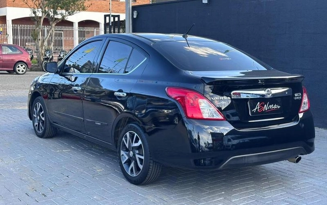 imagem-https://www.socarrao.com.br/sc-vehicle-images-prod/4395376/1792445622809-8583877_0_B_0d866ccd32.jpeg