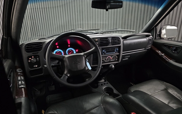imagem-https://www.socarrao.com.br/sc-vehicle-images-prod/4395382/1792445803686-003_092075fe9ad82bdf28dcd05e34697664.jpg