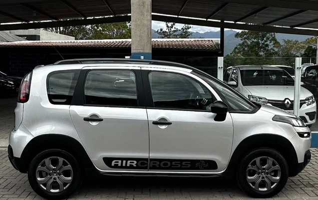 imagem-https://www.socarrao.com.br/sc-vehicle-images-prod/4395430/1792522802161-gb-8d2388b.jpeg
