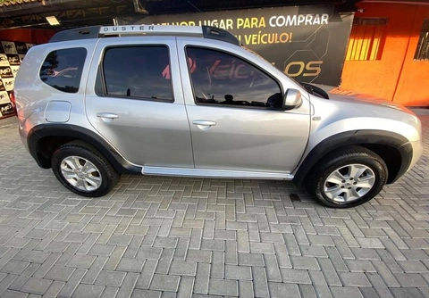 Renault Duster 2017 Prata — foto 1 de 3