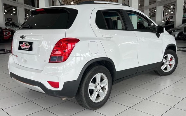 imagem-https://www.socarrao.com.br/sc-vehicle-images-prod/4395470/1792690631200-8577123_35_B_a4d445893c.jpeg