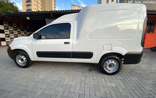 imagem-https://www.socarrao.com.br/sc-vehicle-images-prod/4395475/1792446732165-8575216_8_B_c4aa32532c.jpeg