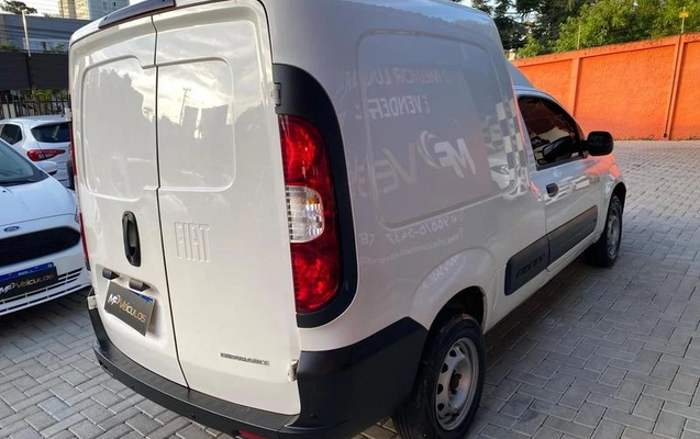 imagem-https://www.socarrao.com.br/sc-vehicle-images-prod/4395475/1792446732172-8575216_9_B_e2849aa77d.jpeg