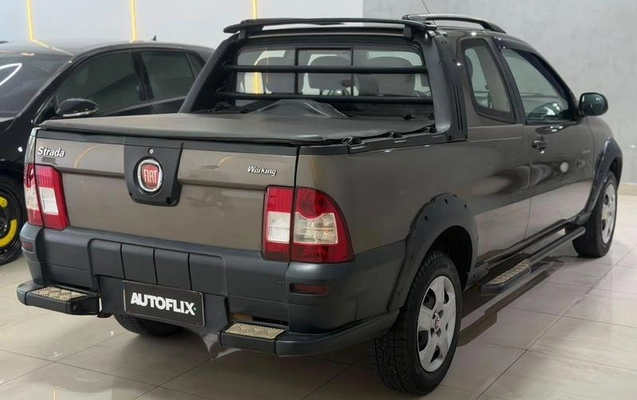 imagem-https://www.socarrao.com.br/sc-vehicle-images-prod/4395529/1792682940585-8586254_13_B_549f2ef419.jpeg