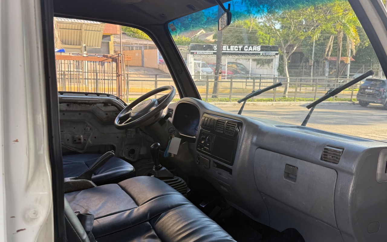 imagem-https://www.socarrao.com.br/sc-vehicle-images-prod/4396374/1792456017000-SU1HXzY3NzIuanBlZw.jpeg