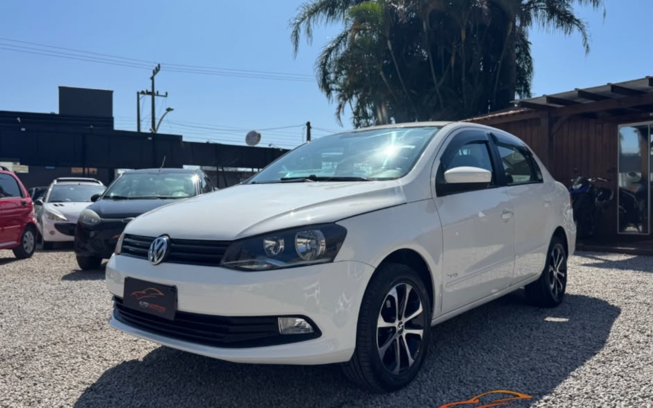 Volkswagen Voyage 2014 Branco — foto 1 de 3