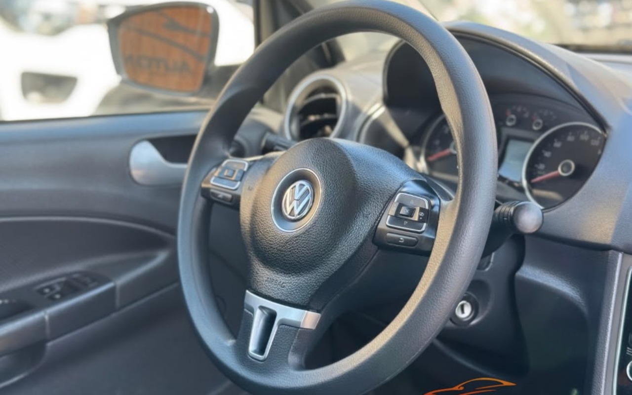 imagem-https://www.socarrao.com.br/sc-vehicle-images-prod/4396540/1792495230070-MTMuanBlZw.jpeg