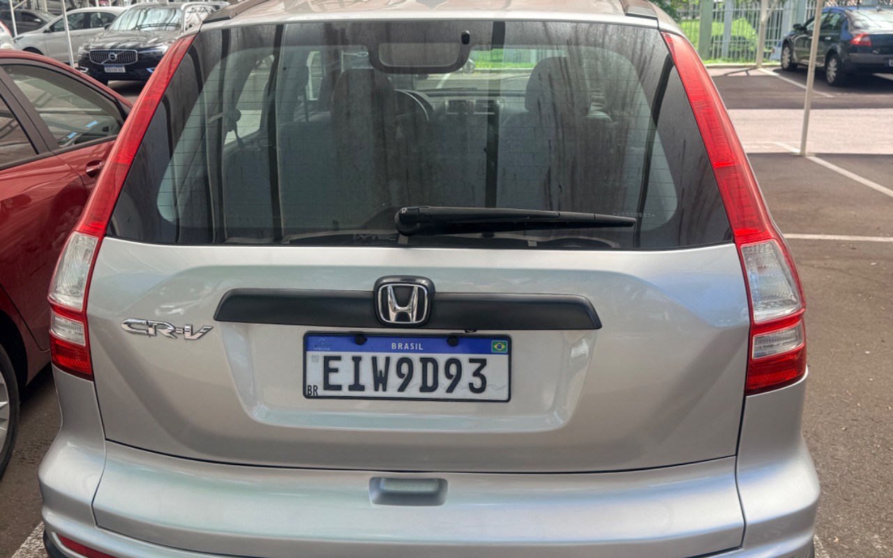 imagem-https://www.socarrao.com.br/sc-vehicle-images-prod/4396541/1792458946215-SU1HXzAzNzIuanBlZw.jpeg