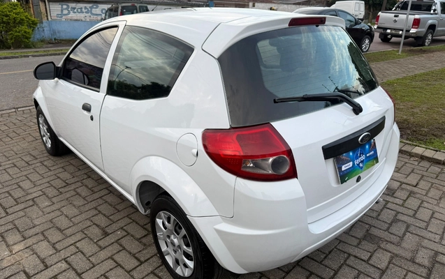 imagem-https://www.socarrao.com.br/sc-vehicle-images-prod/4397104/1792464216129-V2hhdHNBcHAgSW1hZ2UgMjAyNi0xMC0xOSBhdCAwOS4wMC40MiAoMSkuanBlZw.jpeg