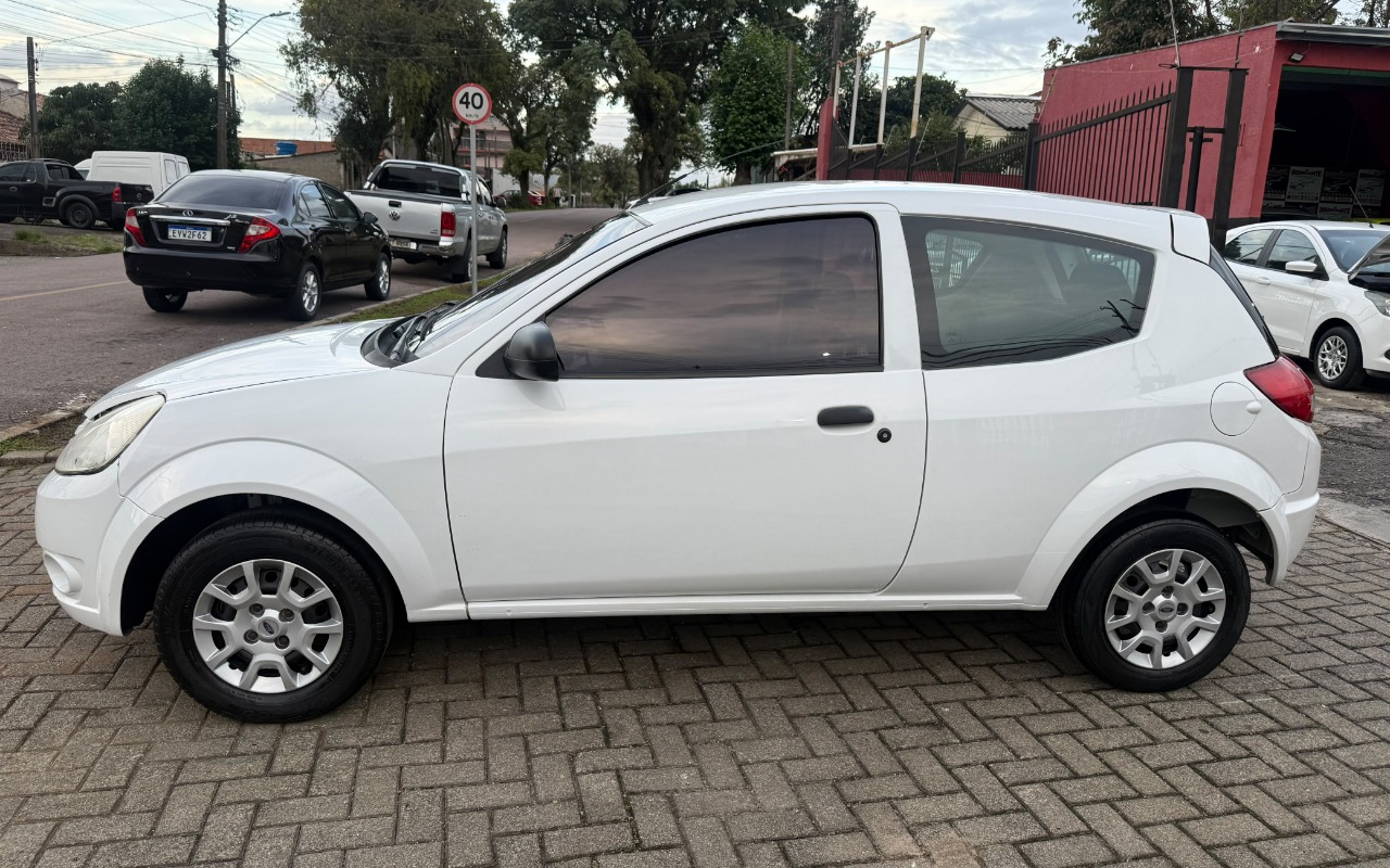 imagem-https://www.socarrao.com.br/sc-vehicle-images-prod/4397104/1792464216218-V2hhdHNBcHAgSW1hZ2UgMjAyNi0xMC0xOSBhdCAwOS4wMC40MiAoMikuanBlZw.jpeg