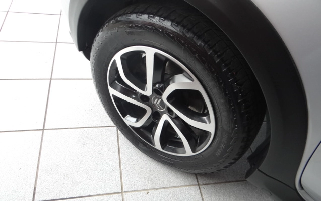 imagem-https://www.socarrao.com.br/sc-vehicle-images-prod/43993/1769988799154-7055171OR_1763383900_73_150.jpg