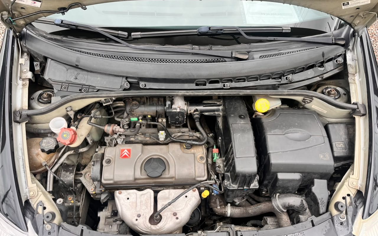 imagem-https://www.socarrao.com.br/sc-vehicle-images-prod/4399970/1792496047584-V2hhdHNBcHAgSW1hZ2UgMjAyNi0xMC0xNiBhdCAxMy41My40NCAoMSkuanBlZw.jpeg