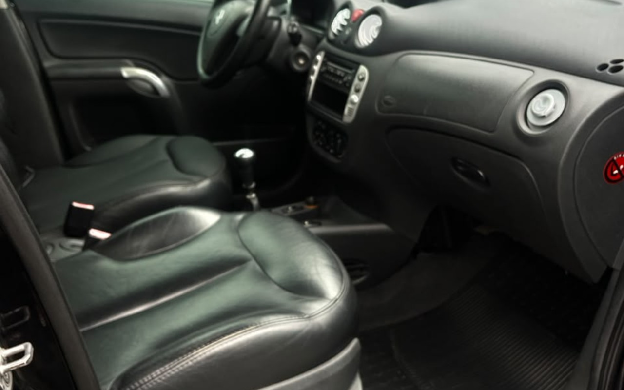 imagem-https://www.socarrao.com.br/sc-vehicle-images-prod/4399970/1792496048034-V2hhdHNBcHAgSW1hZ2UgMjAyNi0xMC0xNiBhdCAxMy41My40MyAoMykuanBlZw.jpeg
