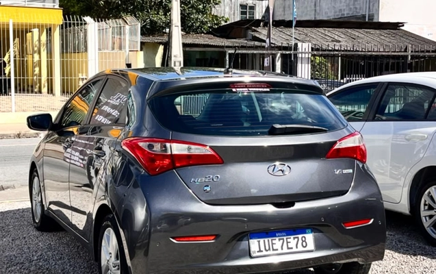 imagem-https://www.socarrao.com.br/sc-vehicle-images-prod/4399976/1792496354278-V2hhdHNBcHAgSW1hZ2UgMjAyNi0xMC0xOSBhdCAxNC41MC4zNCAoMykuanBlZw.jpeg