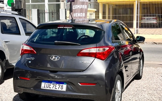 imagem-https://www.socarrao.com.br/sc-vehicle-images-prod/4399976/1792496354355-V2hhdHNBcHAgSW1hZ2UgMjAyNi0xMC0xOSBhdCAxNC41MC4zNCAoNCkuanBlZw.jpeg