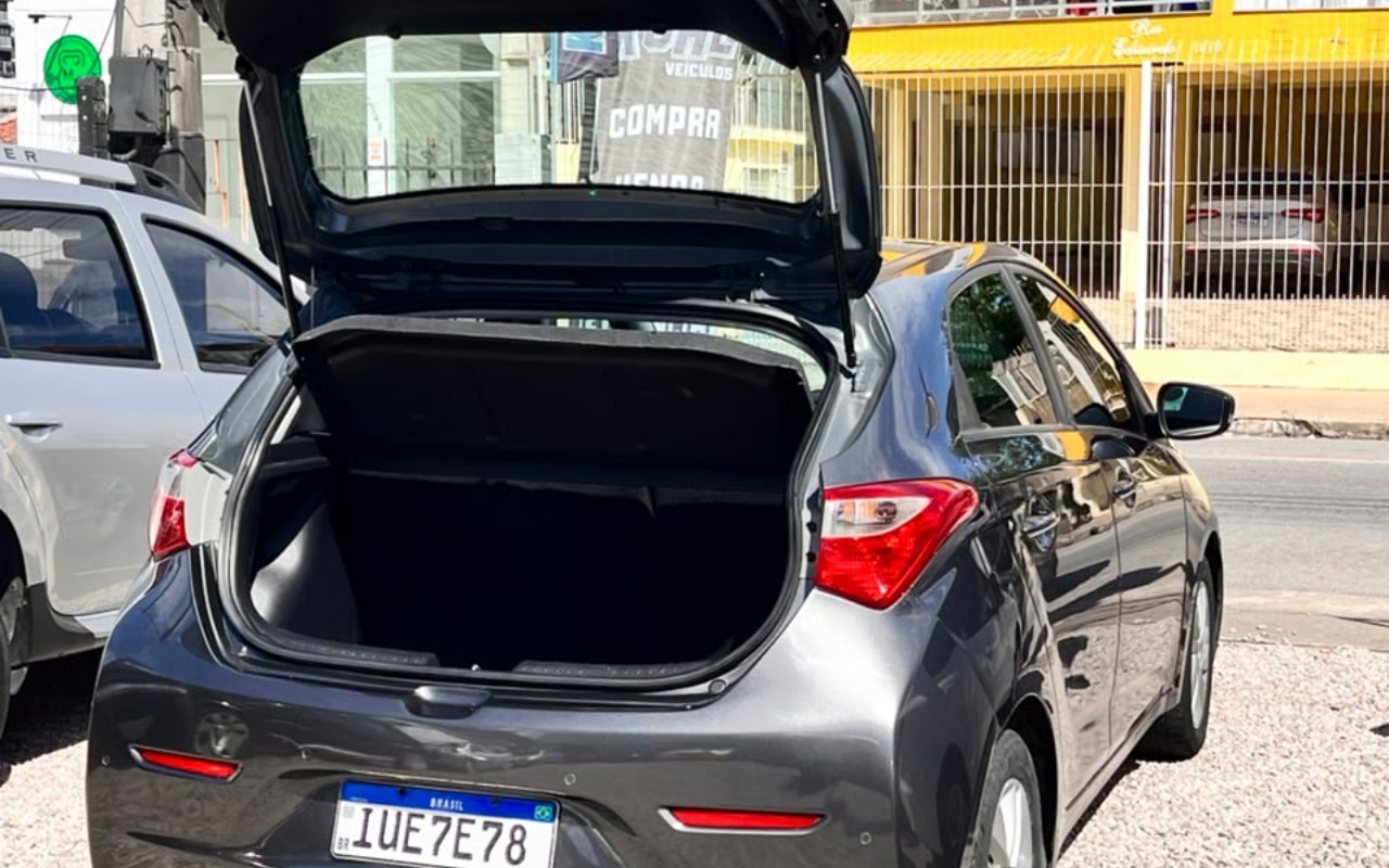 imagem-https://www.socarrao.com.br/sc-vehicle-images-prod/4399976/1792496354419-V2hhdHNBcHAgSW1hZ2UgMjAyNi0xMC0xOSBhdCAxNC41MC4zNSAoMSkuanBlZw.jpeg