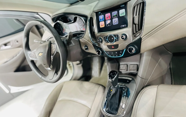 imagem-https://www.socarrao.com.br/sc-vehicle-images-prod/4399979/1792496575727-003_2d03fa1d49d352b15470a7c0e0ac3e03.jpg