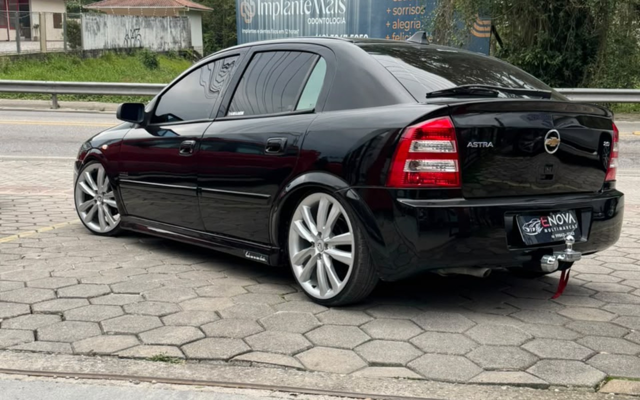 imagem-https://www.socarrao.com.br/sc-vehicle-images-prod/4399991/1792497362815-SU1HLTIwMjYxMDIwLVdBMDAxNS5qcGc.jpg