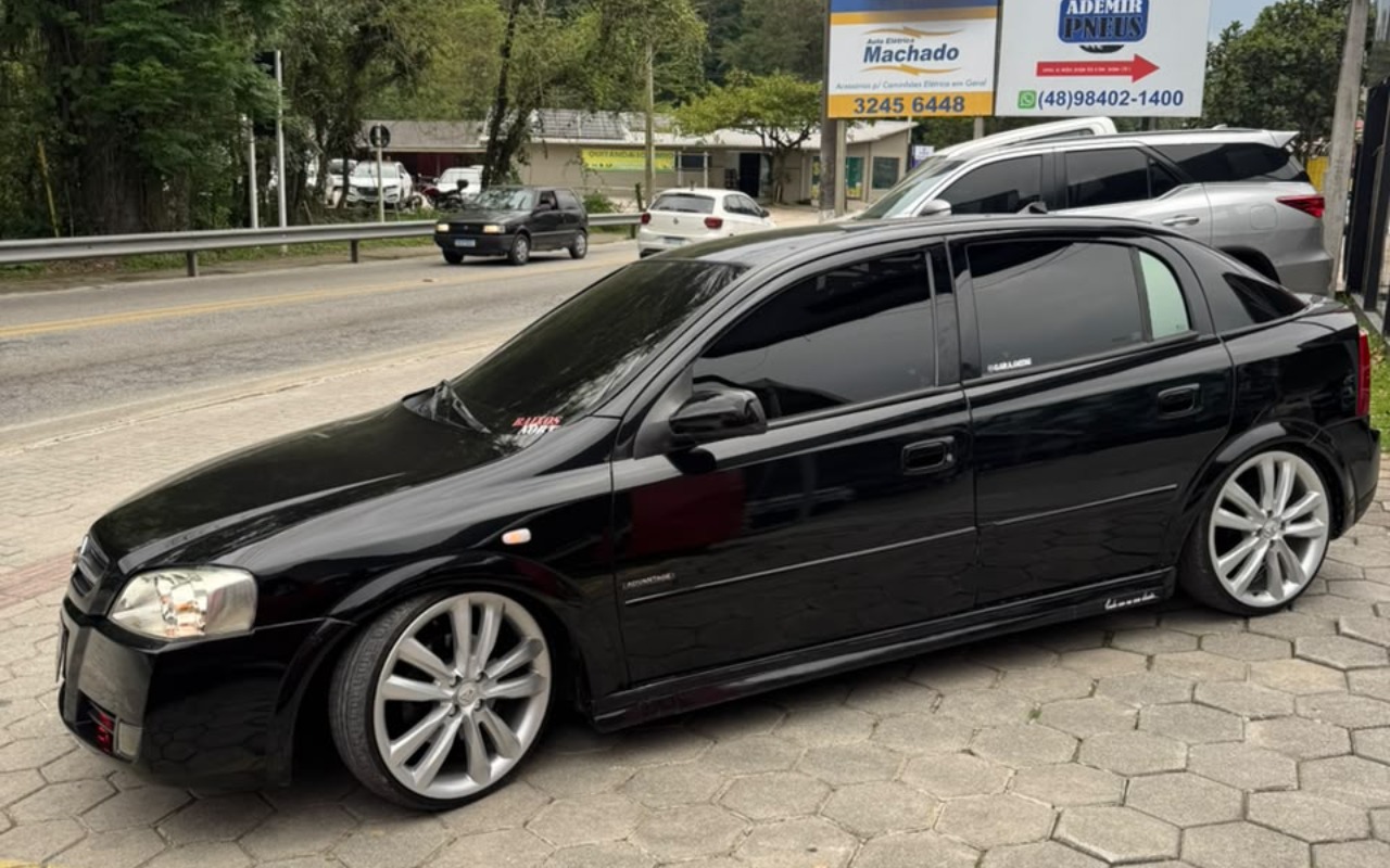 imagem-https://www.socarrao.com.br/sc-vehicle-images-prod/4399991/1792497363273-SU1HLTIwMjYxMDIwLVdBMDAwMi5qcGc.jpg