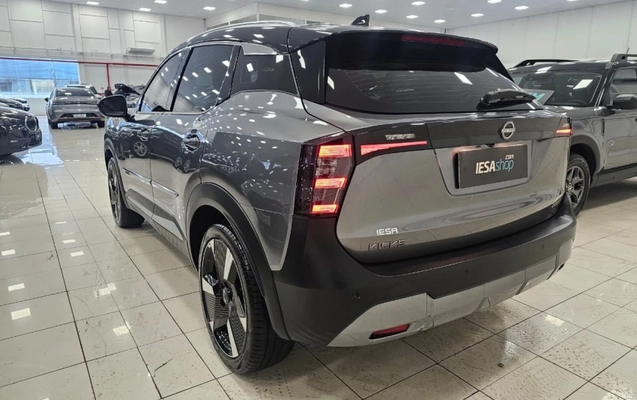 imagem-https://www.socarrao.com.br/sc-vehicle-images-prod/4400001/1792591094346-lVpg7med19xmUYHVQOEWpPURCwSpHdyM.jpg