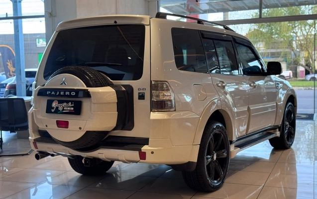 imagem-https://www.socarrao.com.br/sc-vehicle-images-prod/4400015/1792506320812-b12f7a6c5005429c8982c93b29f3774b_1792498176114.jpg