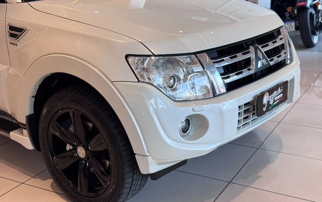 imagem-https://www.socarrao.com.br/sc-vehicle-images-prod/4400015/1792506320815-a3567680638d4ab4938e6b7eb918d7a8_1792498176127.jpg